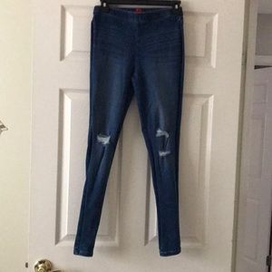 Jennifer Lopez size 2 JEANS
